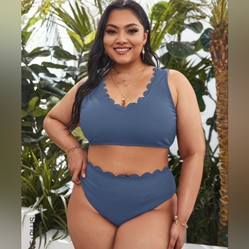 SHEIN Set of 3, 2 Piece Bathing Suites